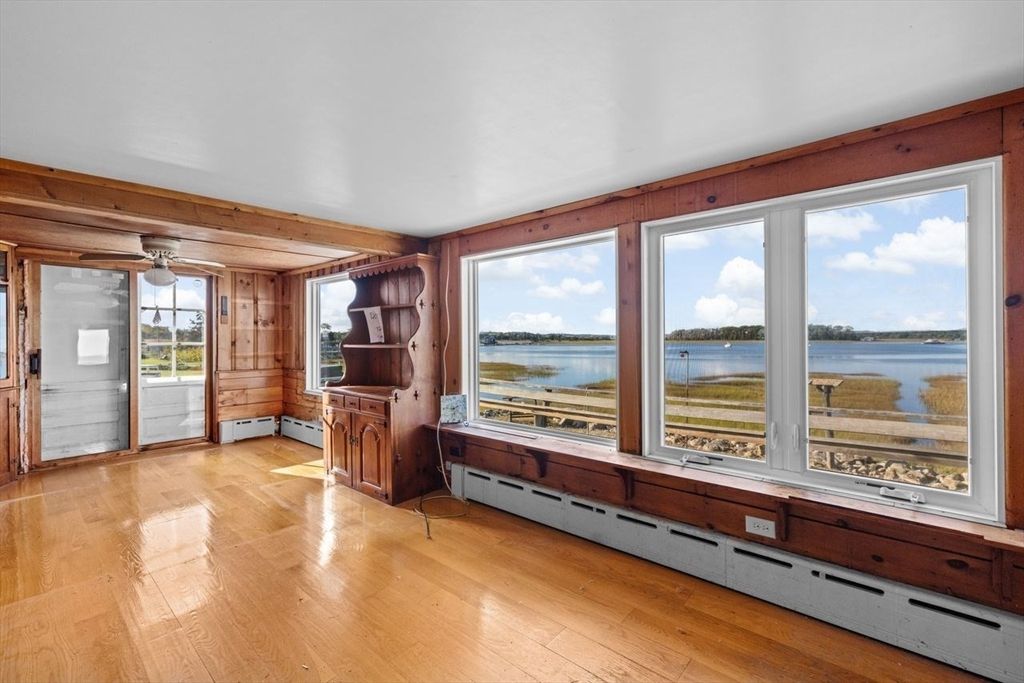 Empty room, Interior, Water, Wood Texture Flooring, Wooden Walls
