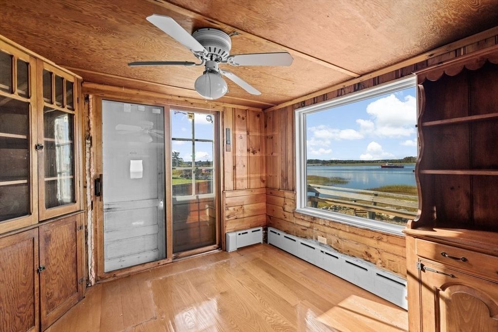 Empty room, Interior, Water, Wood Texture Flooring, Wooden Walls