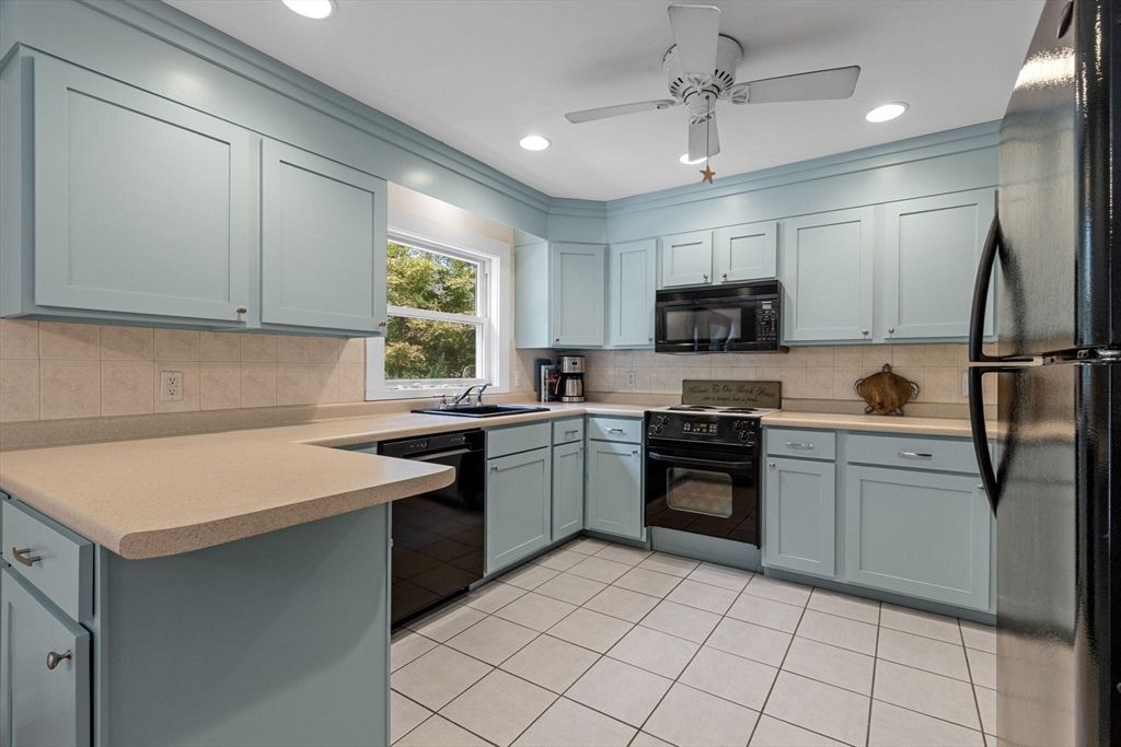 Interior, Kitchen, Recessed Lighting