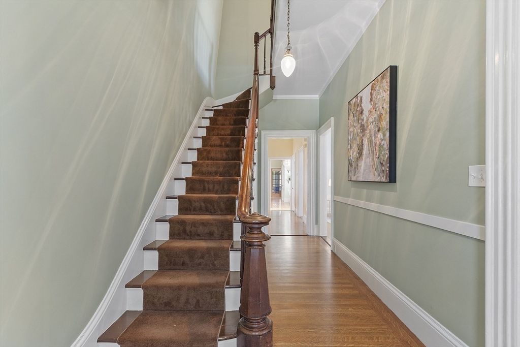 Interior, Pendant Lights, Wood Texture Flooring