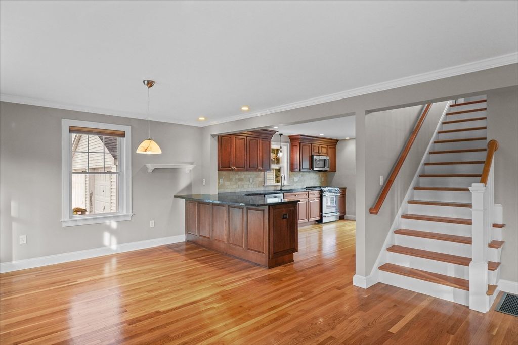 Interior, Kitchen, Pendant Lights, Recessed Lighting, Wood Texture Flooring