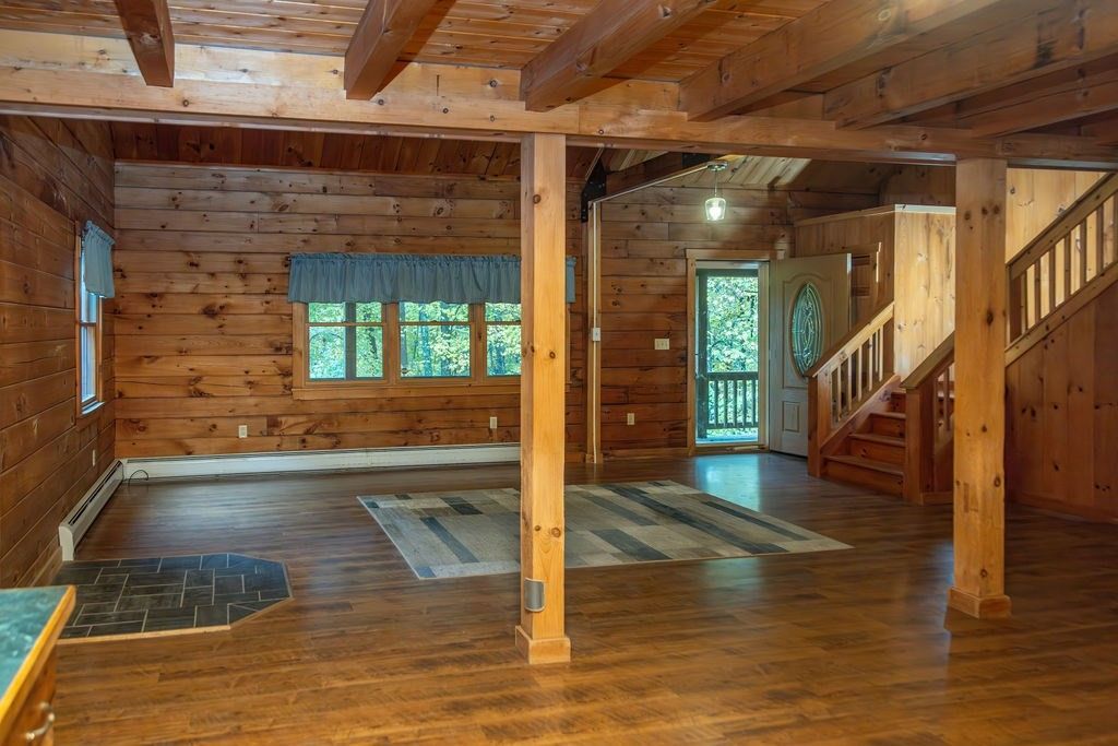 Empty room, Interior, Wooden Beams, Wooden Ceilings, Wood Texture Flooring, Wooden Walls