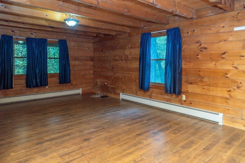 Empty room, Interior, Wooden Beams, Wooden Ceilings, Wood Texture Flooring, Wooden Walls