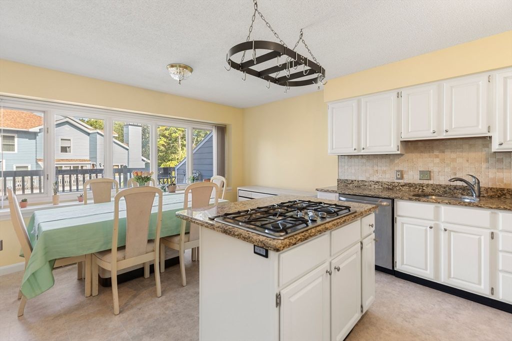 Dining room, Interior, Kitchen, Pendant Lights