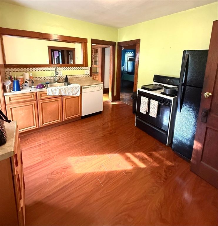 Interior, Kitchen, Wood Texture Flooring