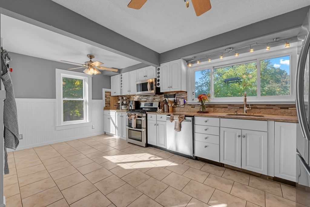 Interior, Kitchen, Stainless Steel Appliances