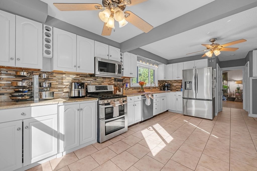 Interior, Kitchen, Stainless Steel Appliances