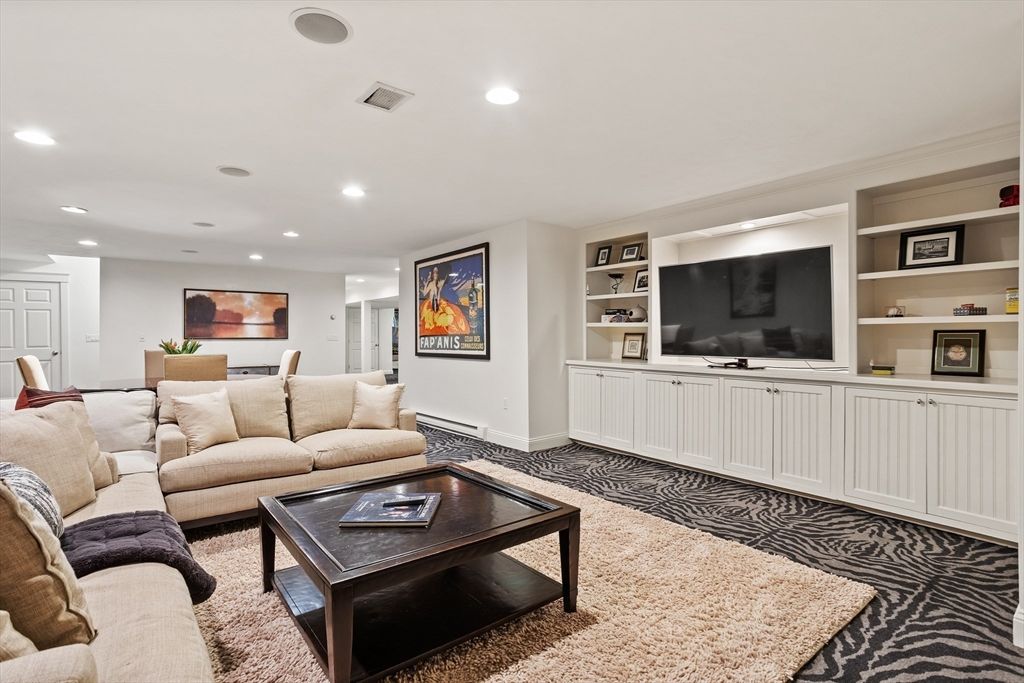 Dining room, Interior, Living room, Recessed Lighting