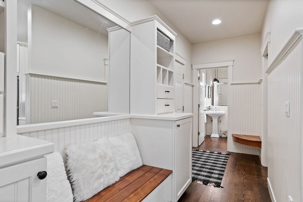 Bathroom, Interior, Recessed Lighting, Wood Texture Flooring