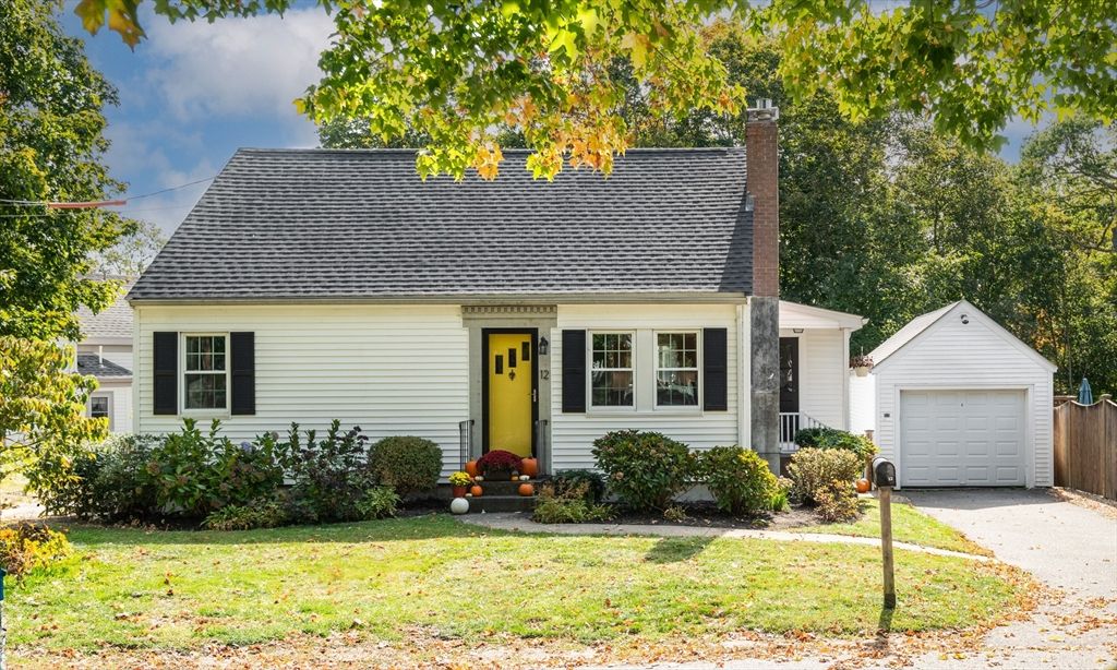 Detached Garage, Exterior, Facade, Cape Cod