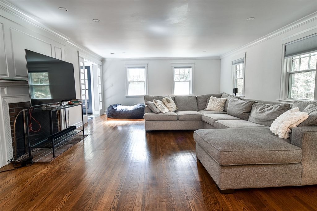 Fireplace, Interior, Living room, Recessed Lighting, Wood Texture Flooring