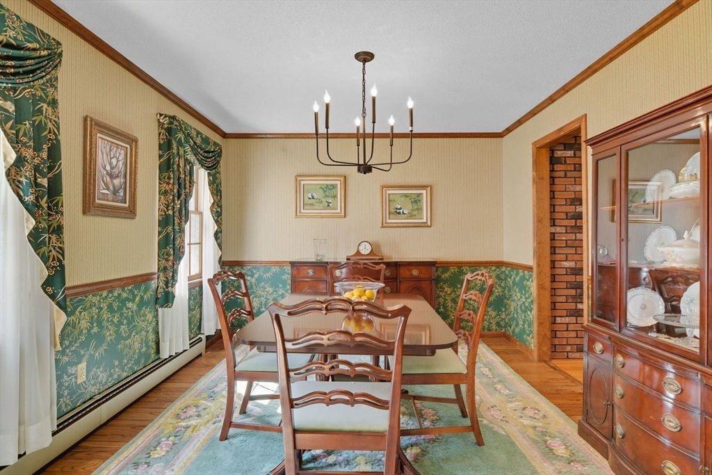 Chandelier, Dining room, Interior, Wood Texture Flooring