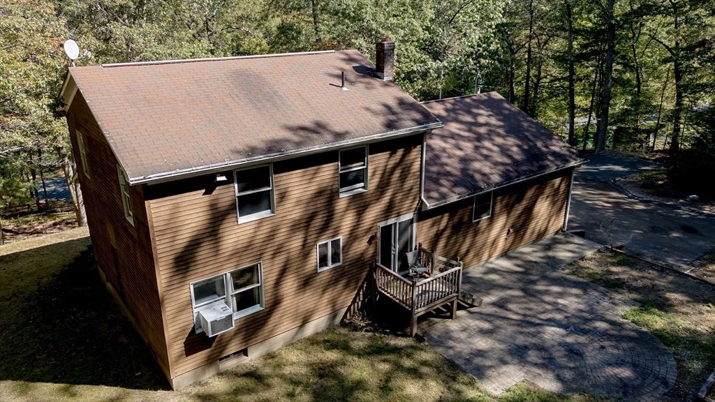 Exterior, Drone
