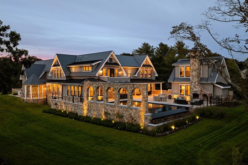 Backyard, Exterior, Facade, Solar Panels, Farmhouse