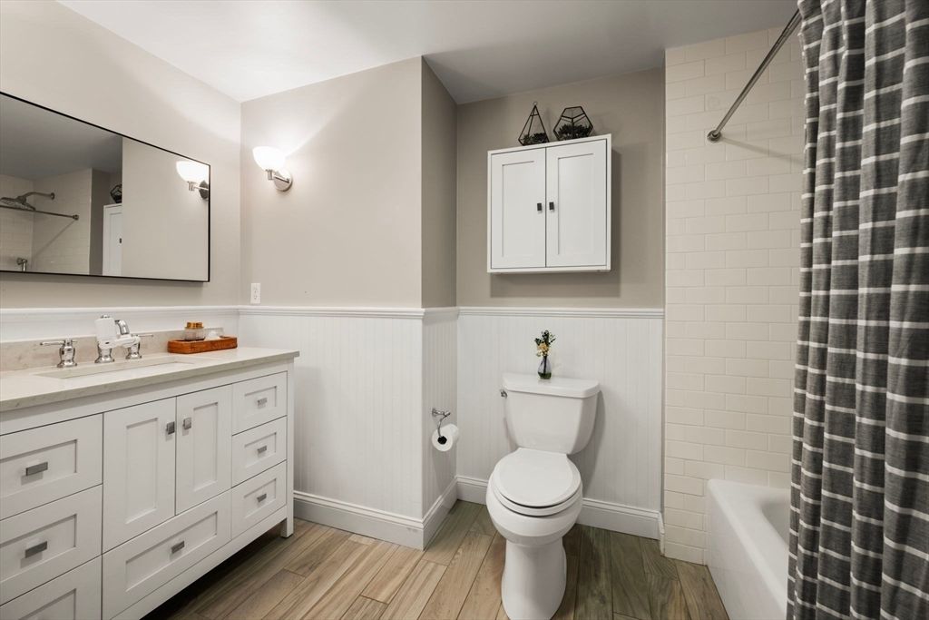 Bathroom, Interior, Wood Texture Flooring