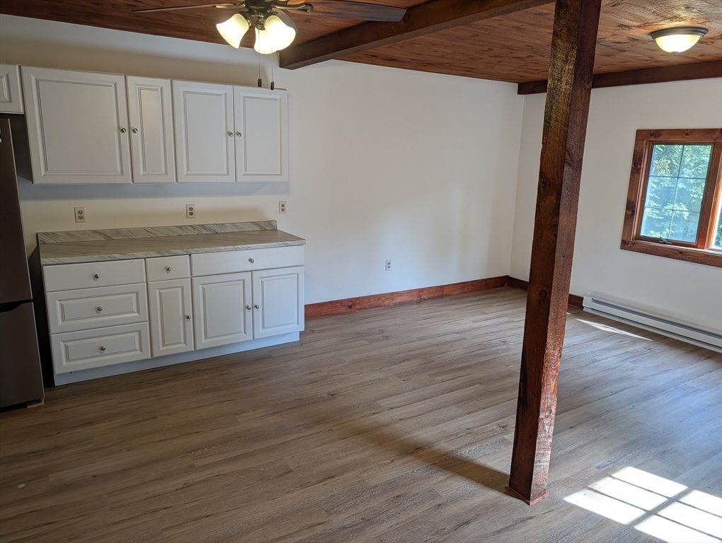 Empty room, Interior, Wooden Beams, Wooden Ceilings, Wood Texture Flooring