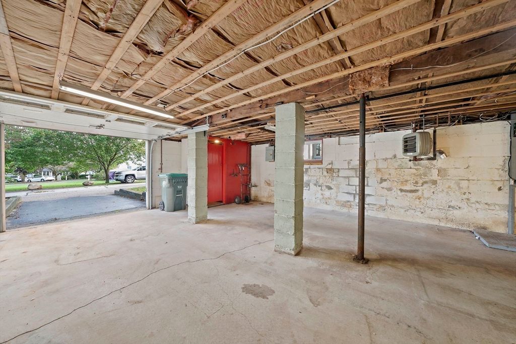 Interior, Wooden Beams