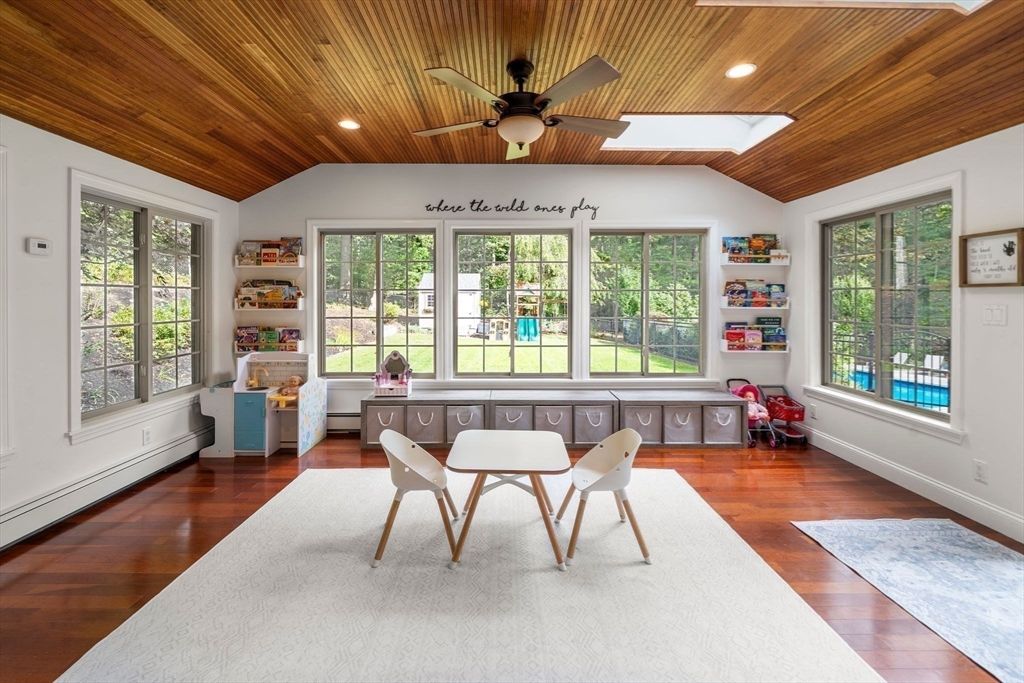 Interior, Recessed Lighting, Wooden Ceilings, Wood Texture Flooring