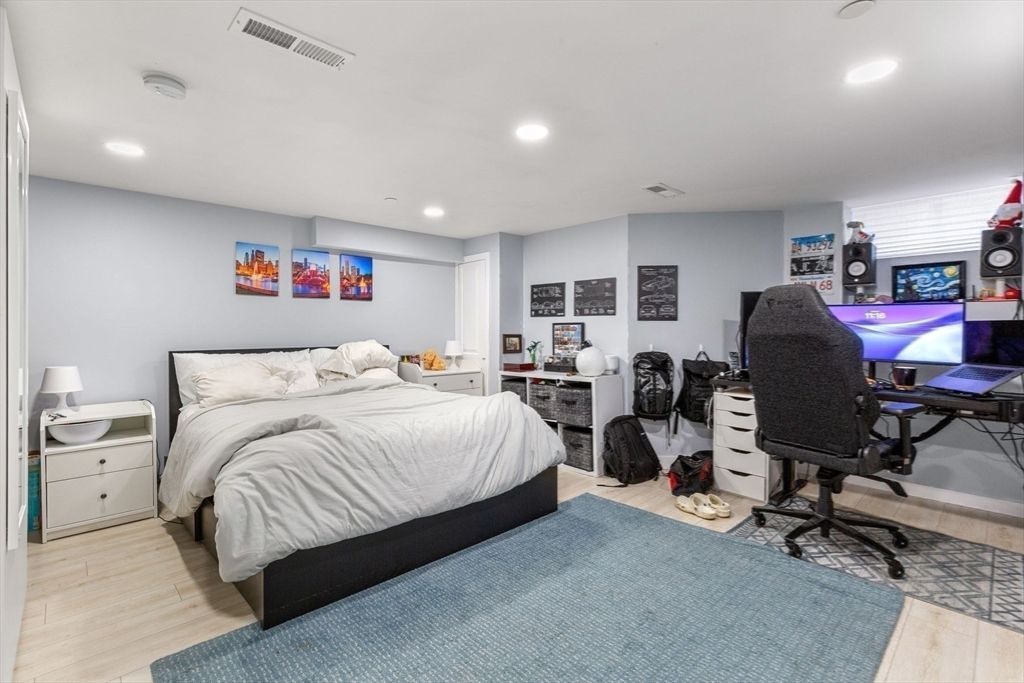 Bedroom, Home Office, Interior, Recessed Lighting, Wood Texture Flooring