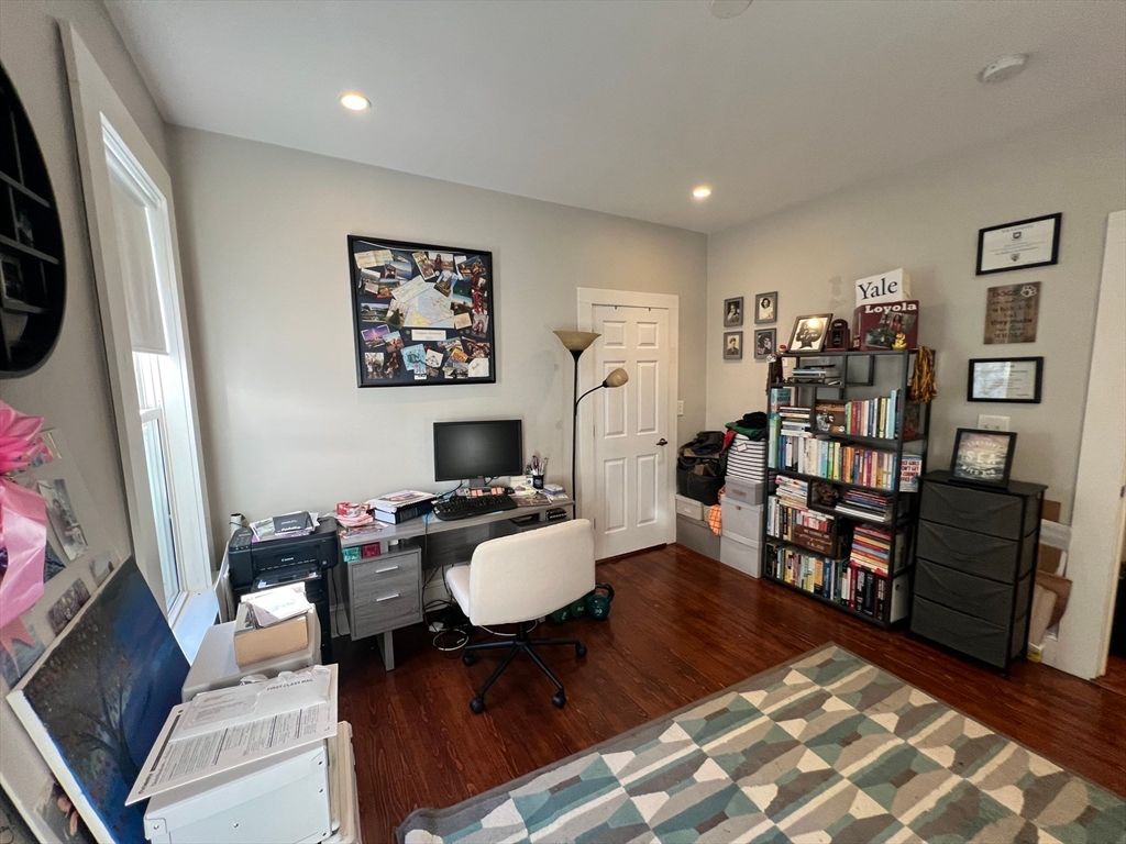 Home Office, Interior, Recessed Lighting, Wood Texture Flooring