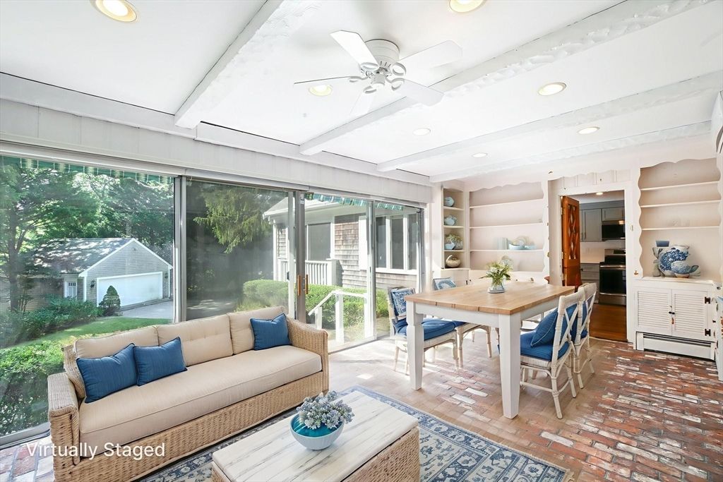 Dining room, Interior, Living room, Recessed Lighting