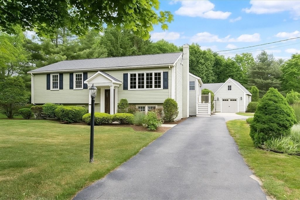 Detached Garage, Exterior, Facade, Raised Ranch