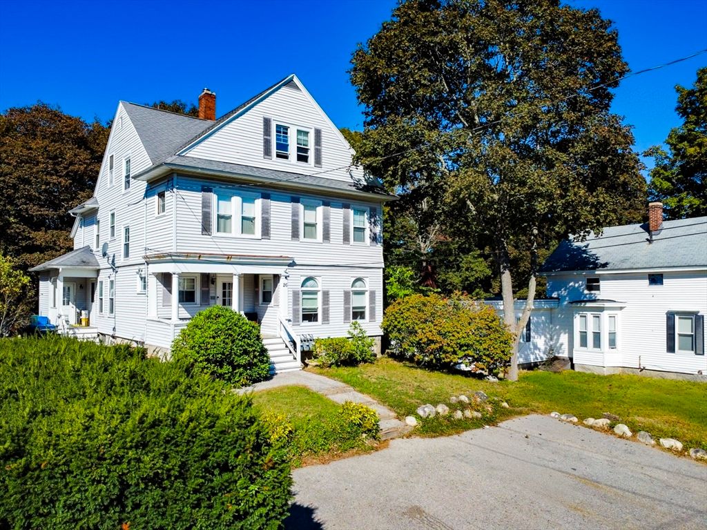 Exterior, Facade, Queen Anne Victorian