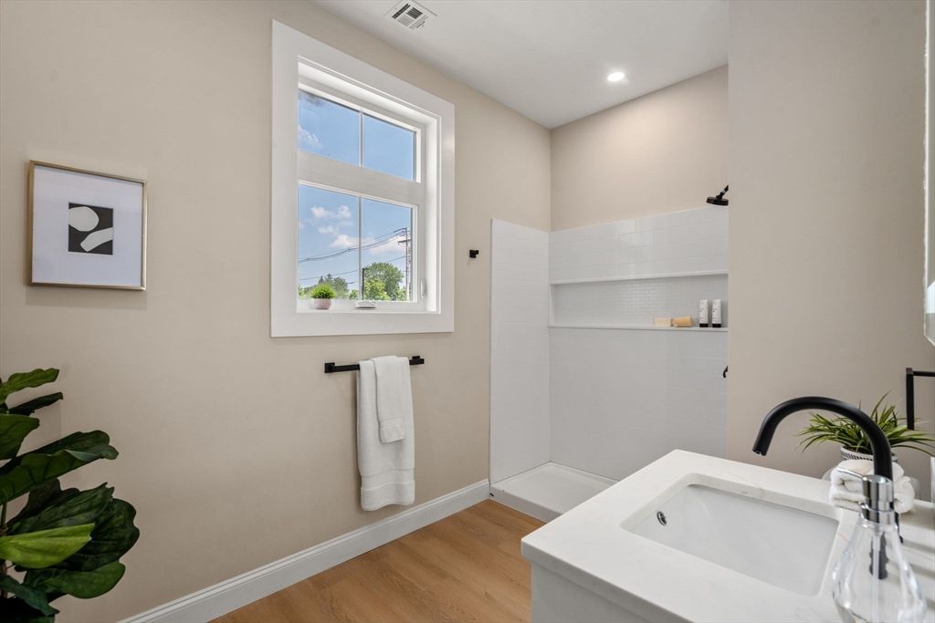 Bathroom, Interior, Recessed Lighting, Wood Texture Flooring