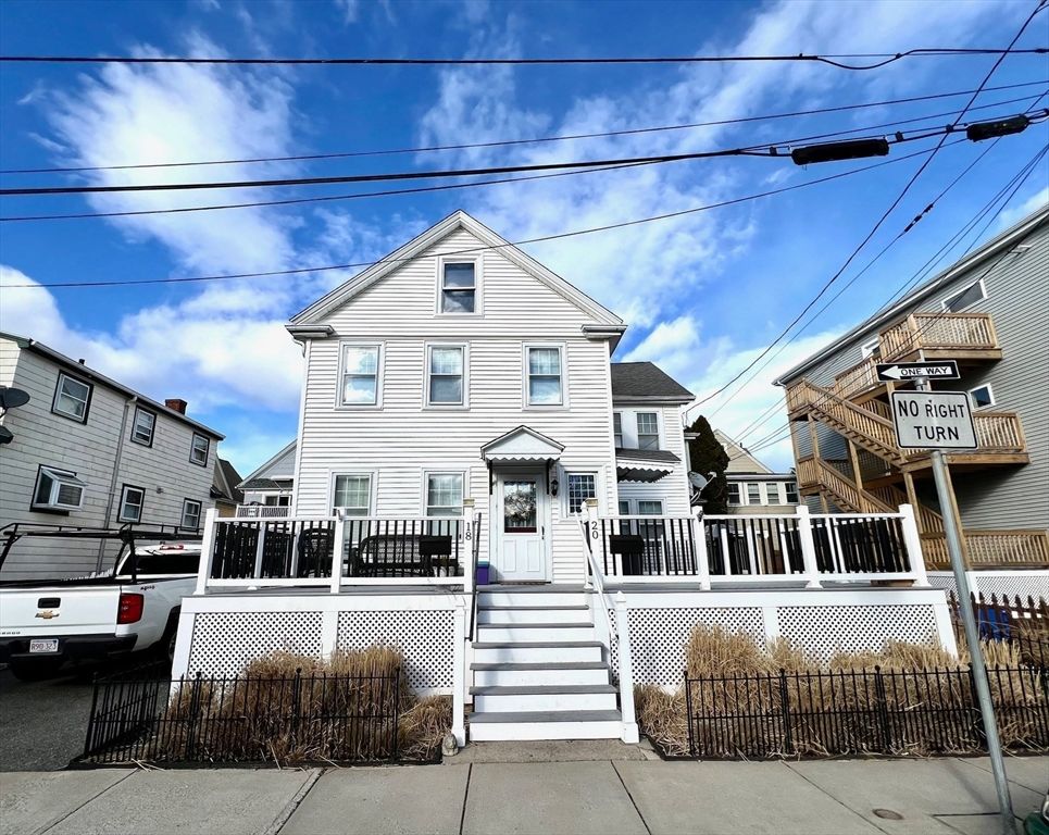 Exterior, Facade, Queen Anne Victorian