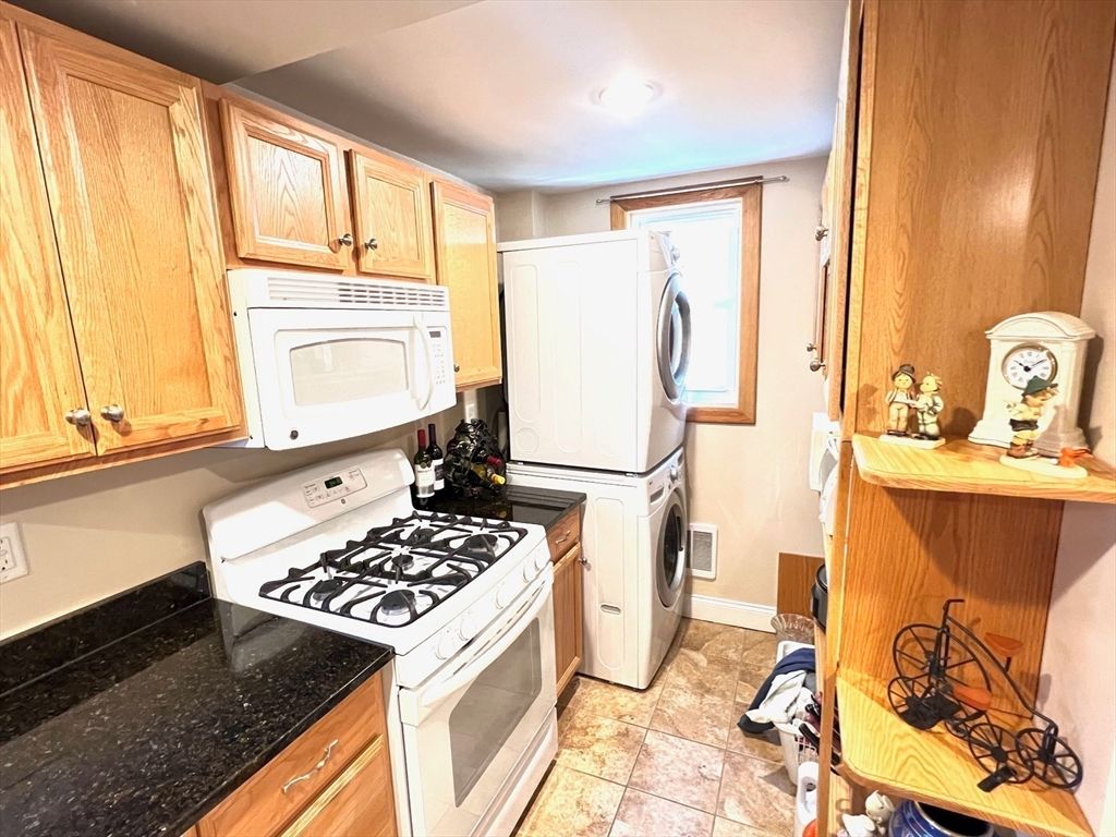 Interior, Kitchen, Washer
