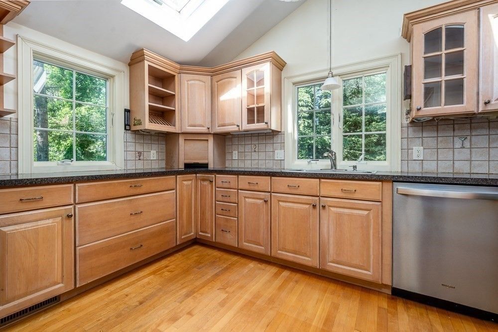Interior, Kitchen, Pendant Lights, Wood Texture Flooring
