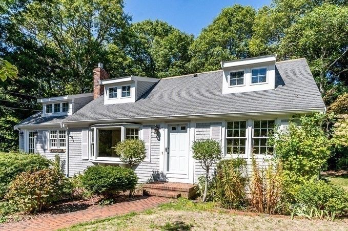 Exterior, Facade, Cape Cod