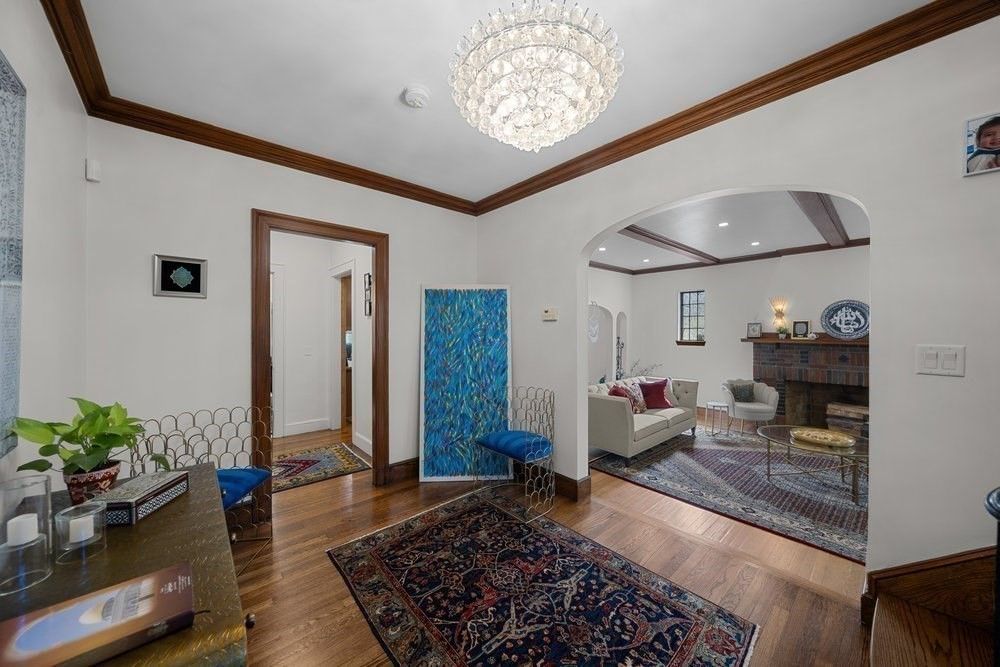 Chandelier, Interior, Living room, Recessed Lighting, Wood Texture Flooring