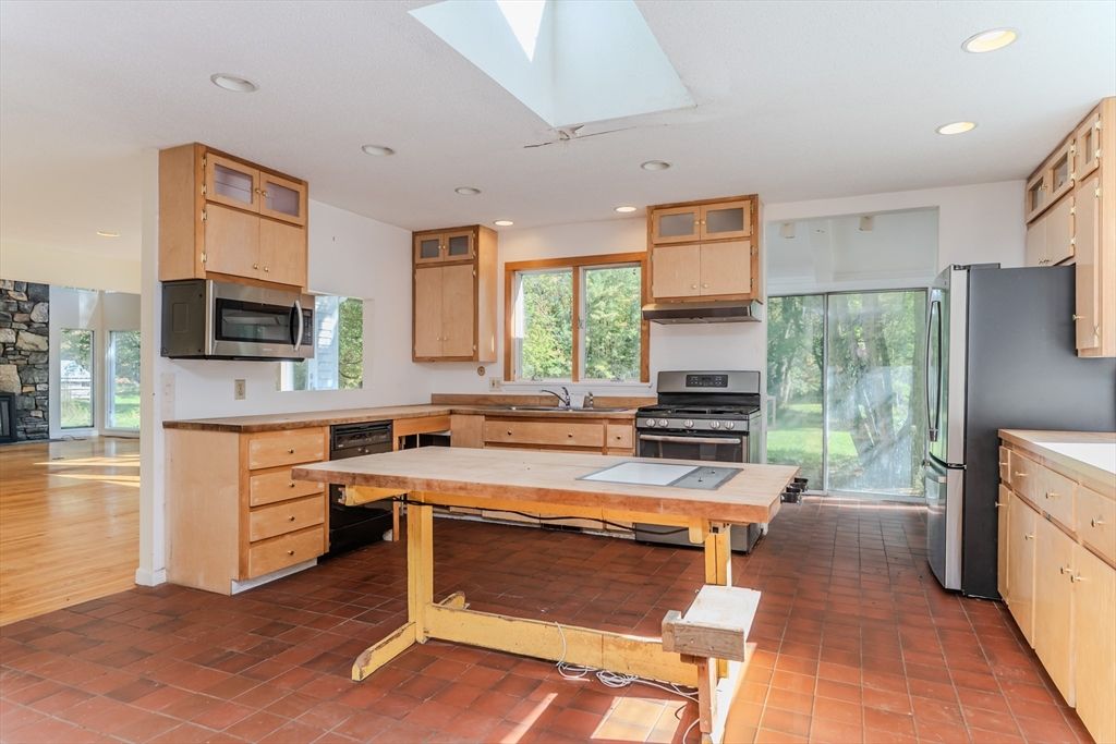 Interior, Kitchen, Recessed Lighting