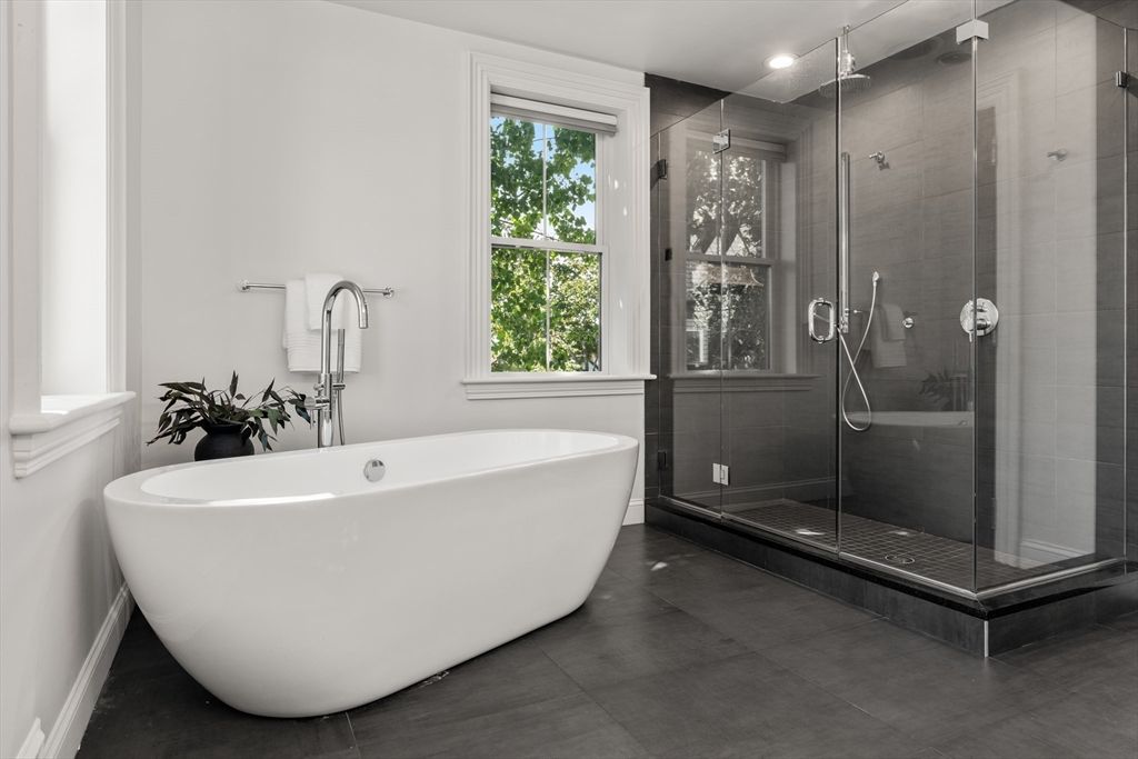 Bathroom, Free Standing Baths, Glass Shower, Interior, Recessed Lighting