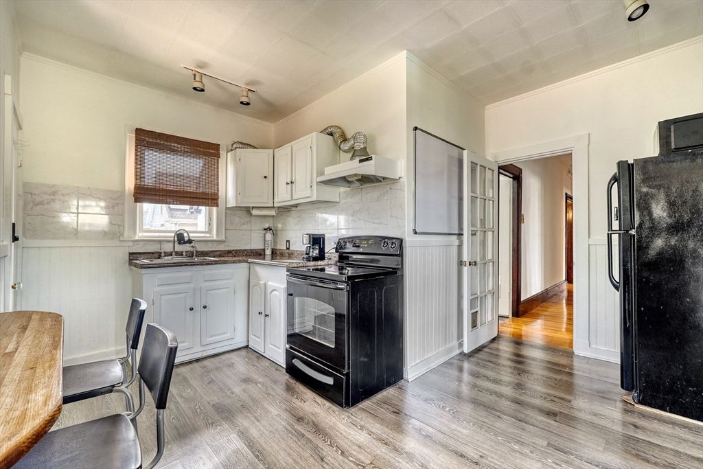 Interior, Kitchen, Marble Walls, Wood Texture Flooring