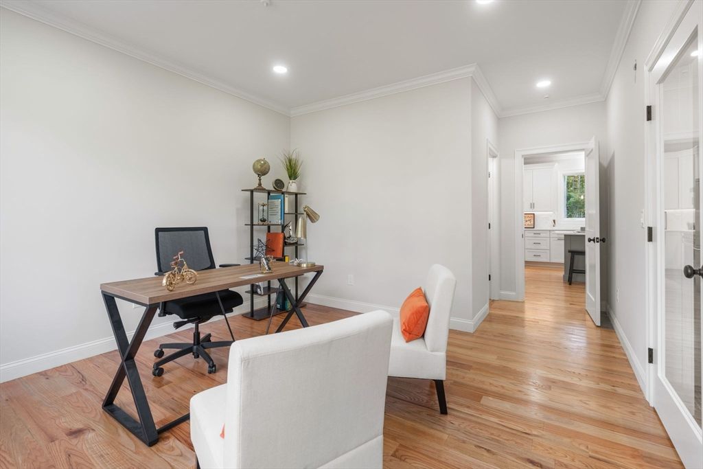 Home Office, Interior, Recessed Lighting, Wood Texture Flooring