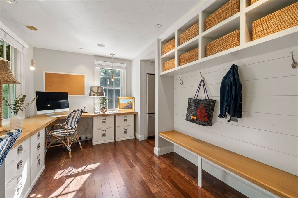 Home Office, Interior, Pendant Lights, Recessed Lighting, Wood Texture Flooring