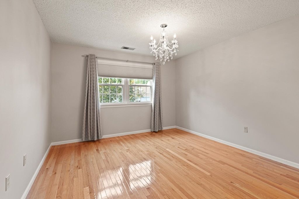 Chandelier, Empty room, Interior, Wood Texture Flooring