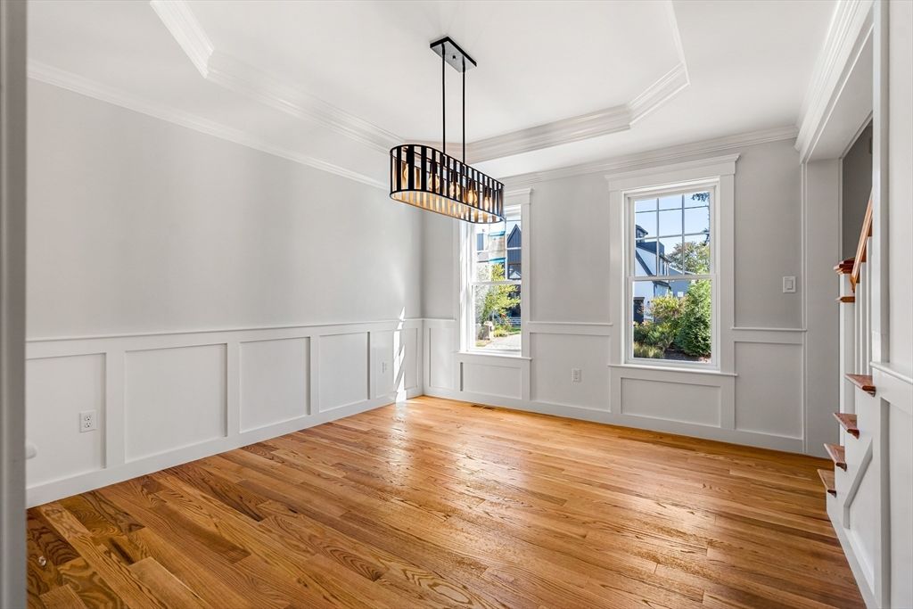 Empty room, Interior, Pendant Lights, Wood Texture Flooring