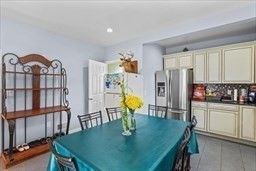 Dining room, Interior, Kitchen, Recessed Lighting, Stainless Steel Appliances