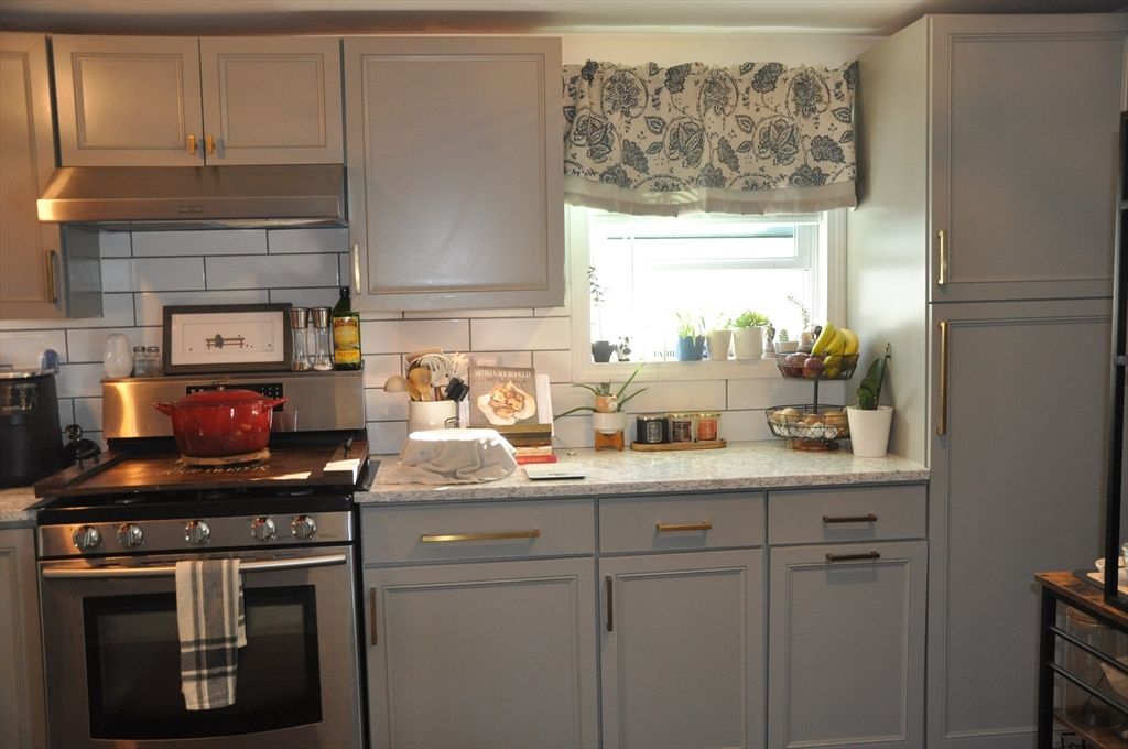 Interior, Kitchen, Stainless Steel Appliances