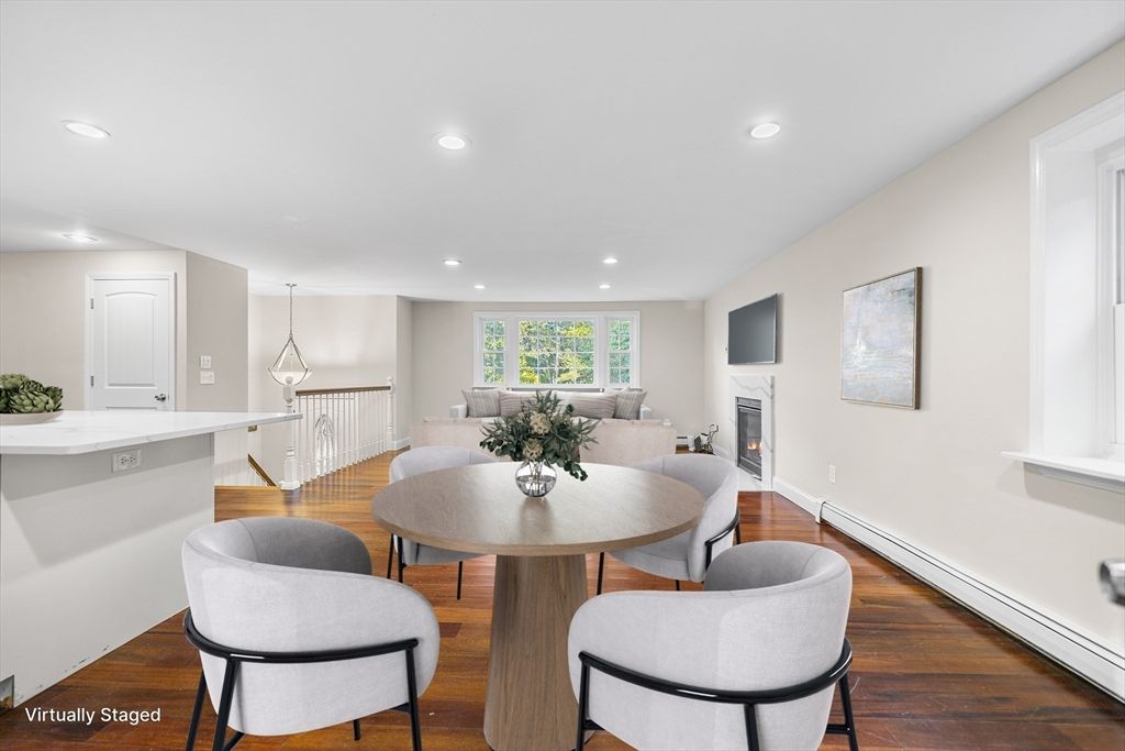 Fireplace, Interior, Living room, Pendant Lights, Recessed Lighting, Wood Texture Flooring