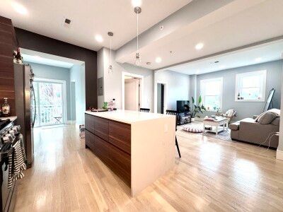Interior, Living room, Pendant Lights, Recessed Lighting, Wood Texture Flooring