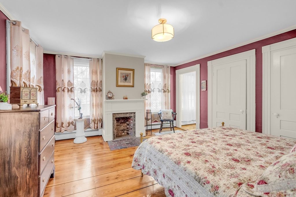 Bedroom, Fireplace, Interior, Wood Texture Flooring