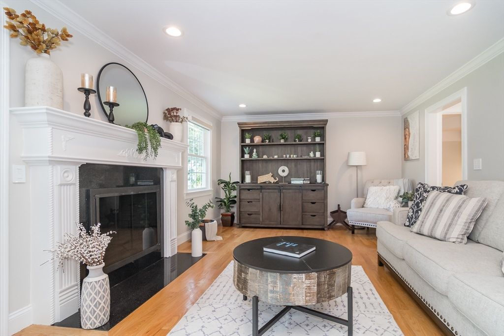 Fireplace, Interior, Living room, Recessed Lighting, Wood Texture Flooring