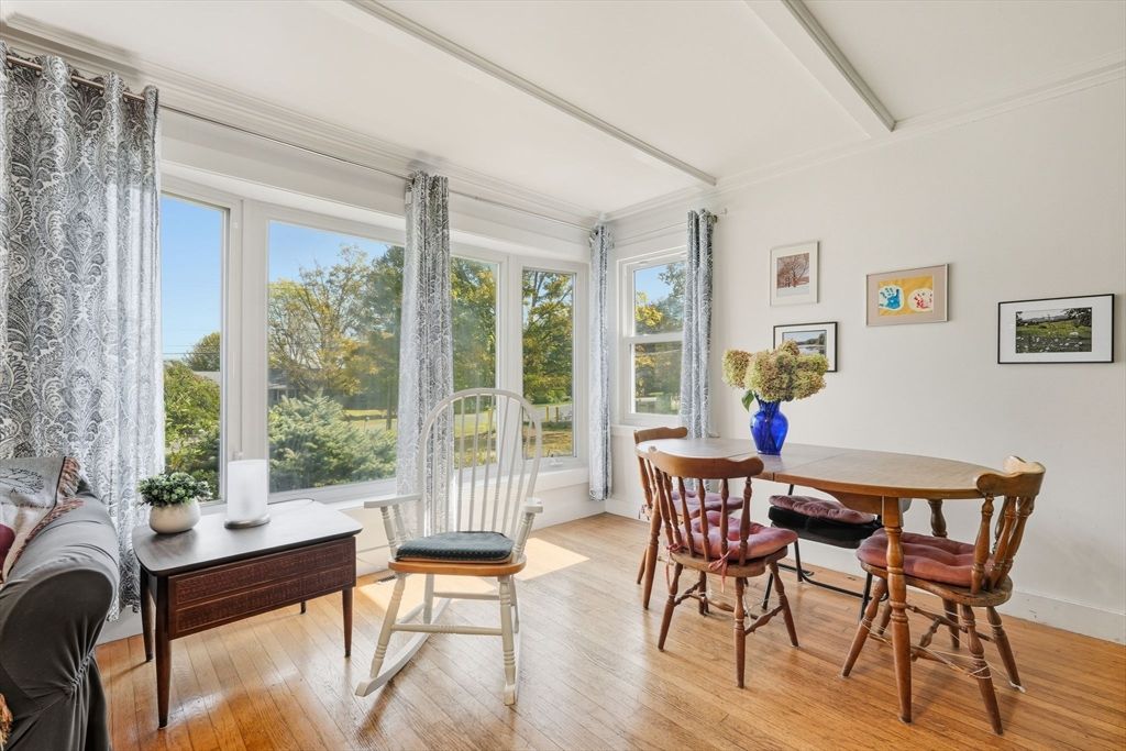 Dining room, Interior, Wood Texture Flooring