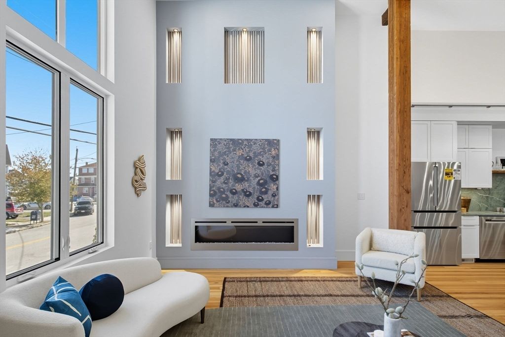 Interior, Stainless Steel Appliances, Wood Texture Flooring