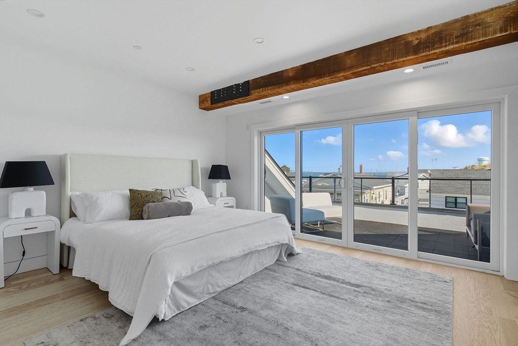 Bedroom, Interior, Recessed Lighting, Water, Wood Texture Flooring