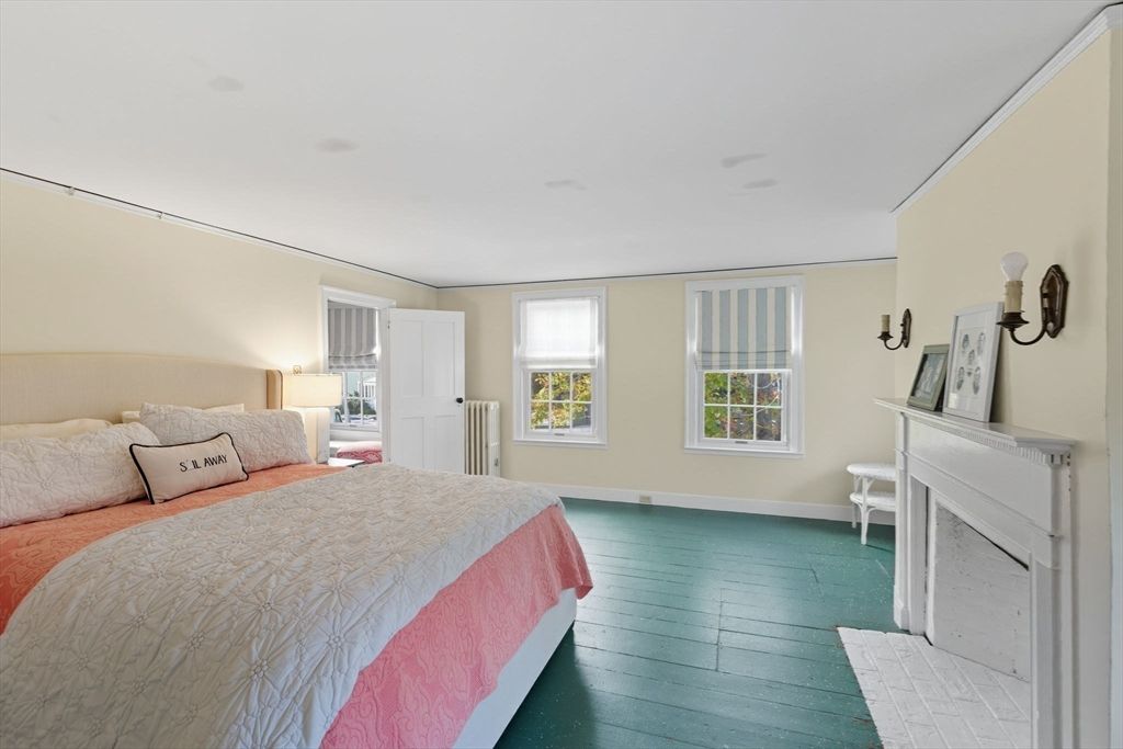 Bedroom, Fireplace, Interior, Wood Texture Flooring